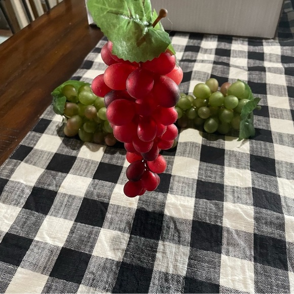 Lot of 3 Vintage Faux Grapes Green Red - Picture 3 of 5